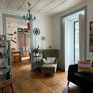 https://alface-hostel.hotels-lisbon-portugal.com